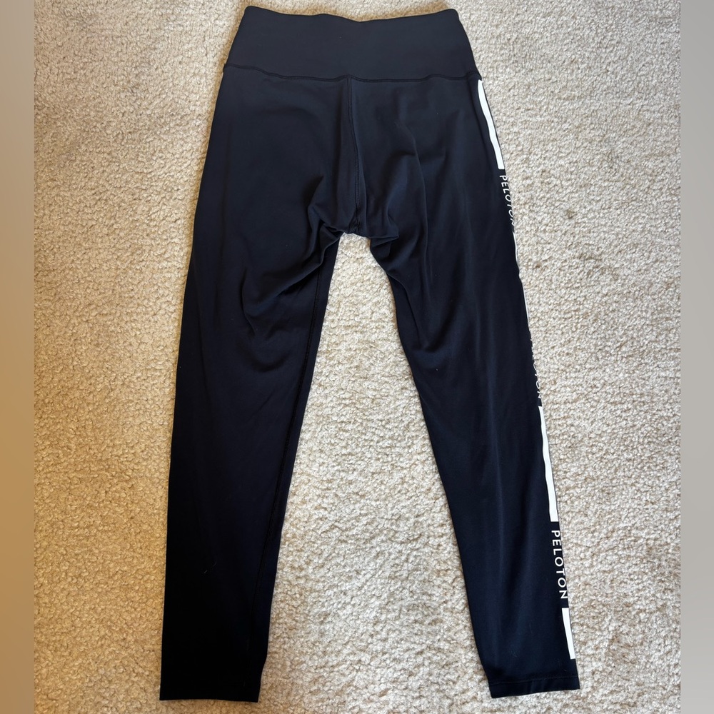 Peloton Black Performance Mid-Rise Leggings - Picture 4 of 4